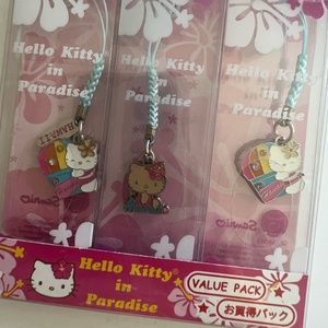 Sanrio Hawaii Exclusive Hello Kitty Pin and Set of 3 Keychains/Charms
